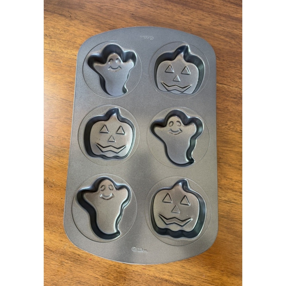 Wilton Halloween Mini Cake Pan Pumpkin Ghost 6 Cavity Non Stick Baking Dessert